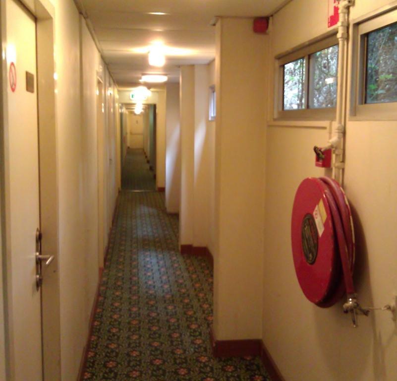 Budget Hostel Bargain Toko אמסטרדם מראה חיצוני תמונה