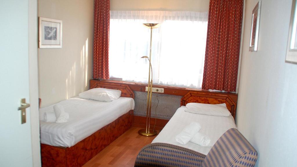 Budget Hostel Bargain Toko אמסטרדם מראה חיצוני תמונה