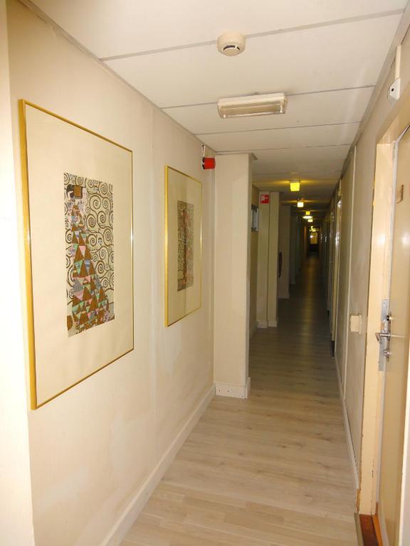 Budget Hostel Bargain Toko אמסטרדם מראה חיצוני תמונה
