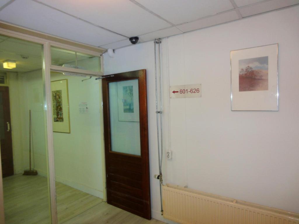 Budget Hostel Bargain Toko אמסטרדם מראה חיצוני תמונה
